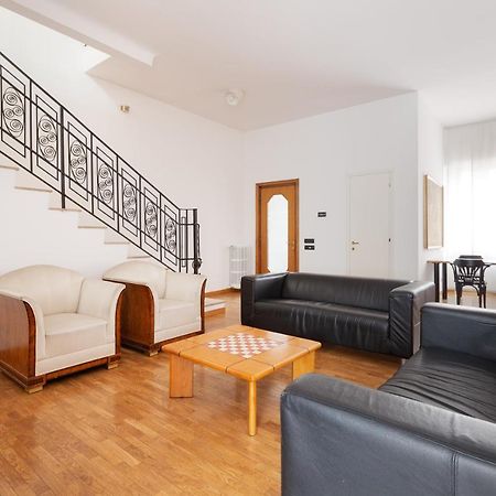 Ca' Stellini - Comoda Casa Indipendente Con Parcheggio Privato มิลาน ภายนอก รูปภาพ