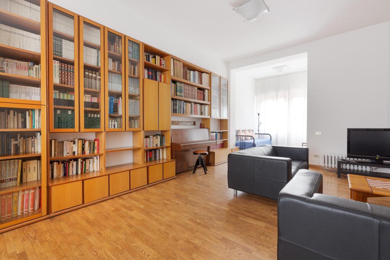 Ca' Stellini - Comoda Casa Indipendente Con Parcheggio Privato มิลาน ภายนอก รูปภาพ