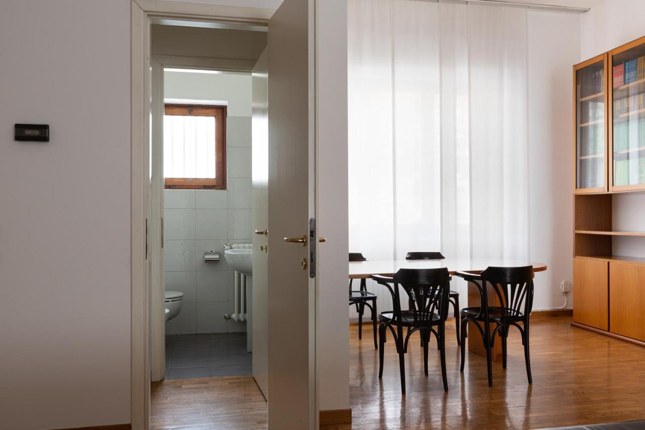 Ca' Stellini - Comoda Casa Indipendente Con Parcheggio Privato มิลาน ภายนอก รูปภาพ